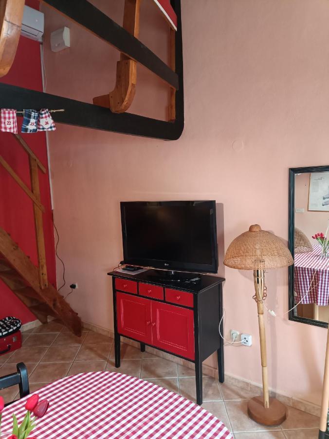 Apartments Popaj คอมีชา ภายนอก รูปภาพ