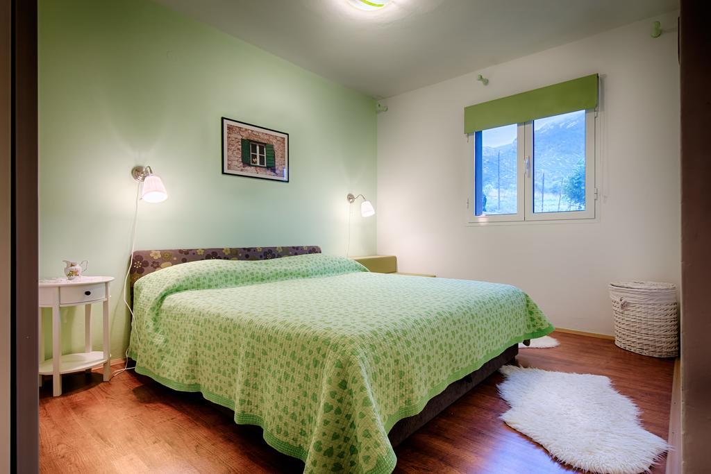 Apartments Popaj คอมีชา ภายนอก รูปภาพ