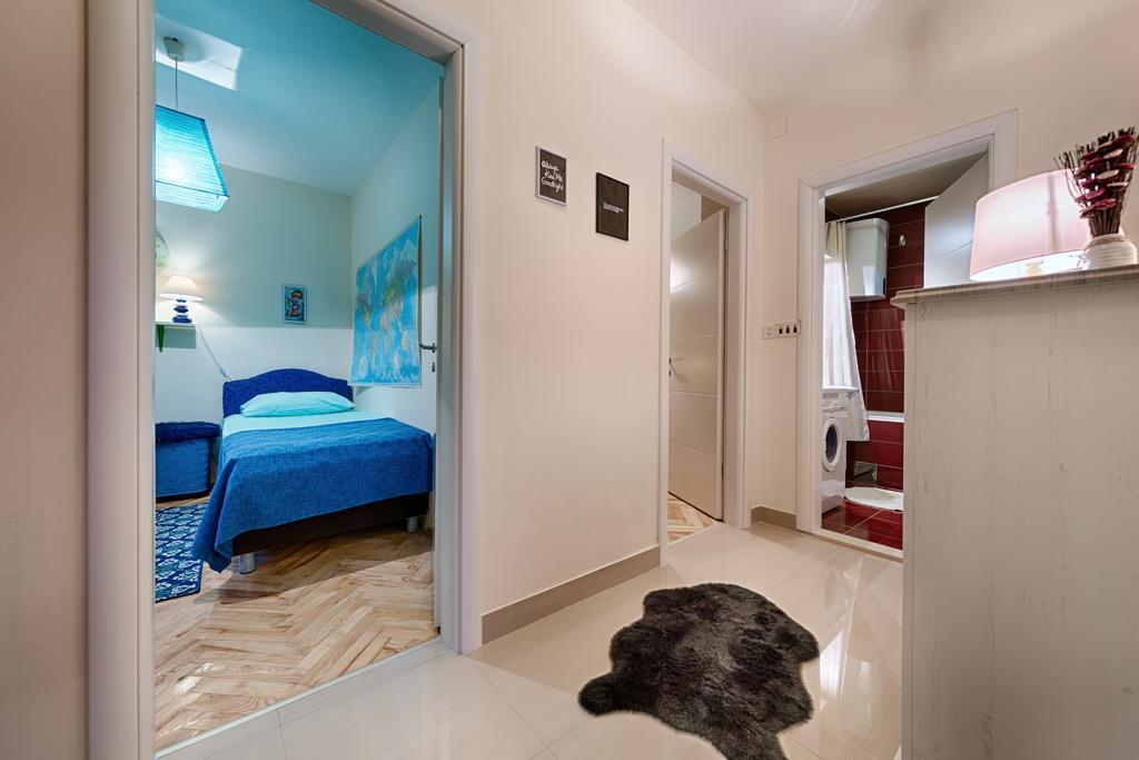 Apartments Popaj คอมีชา ภายนอก รูปภาพ